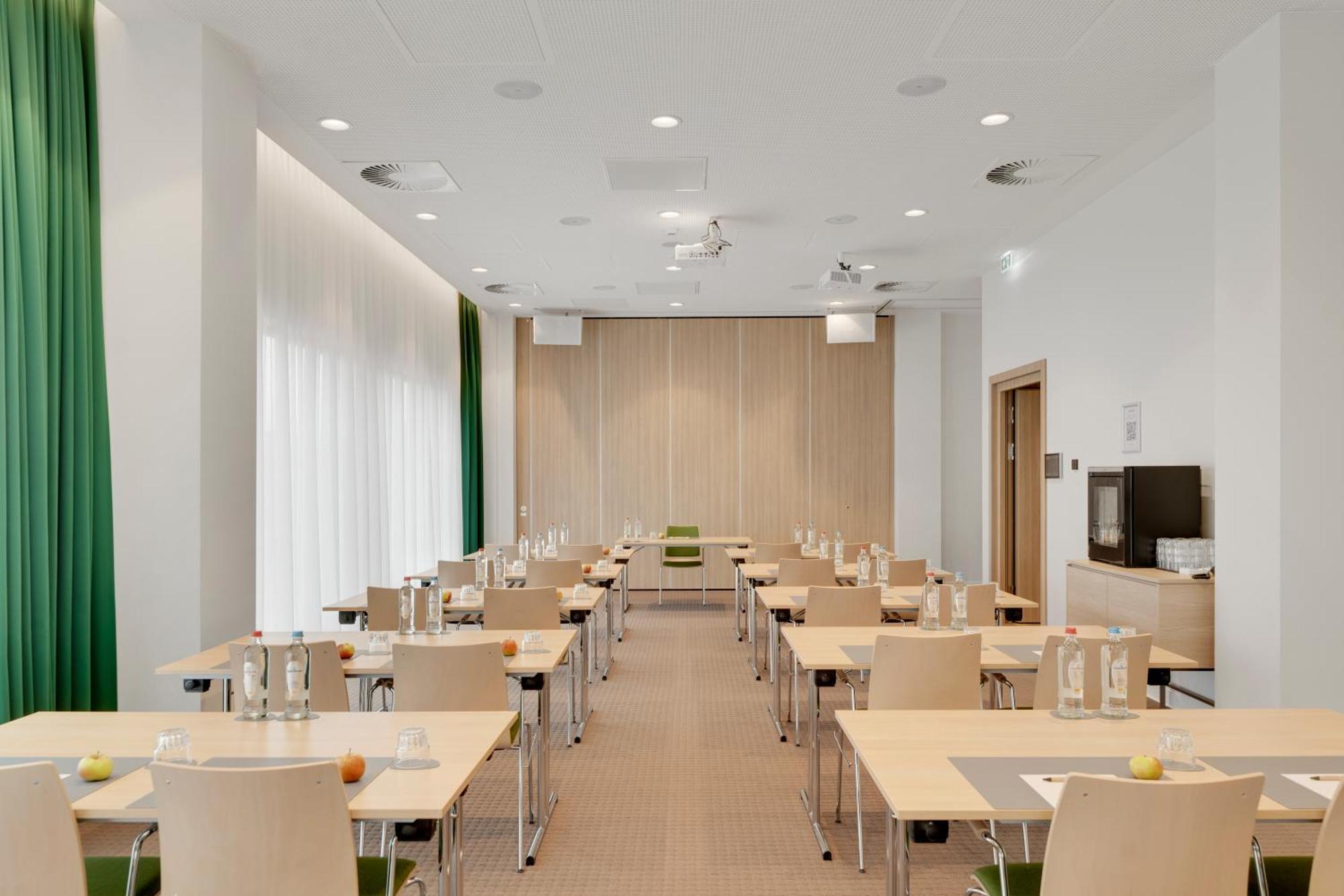 Intercityhotel Breda Eksteriør billede